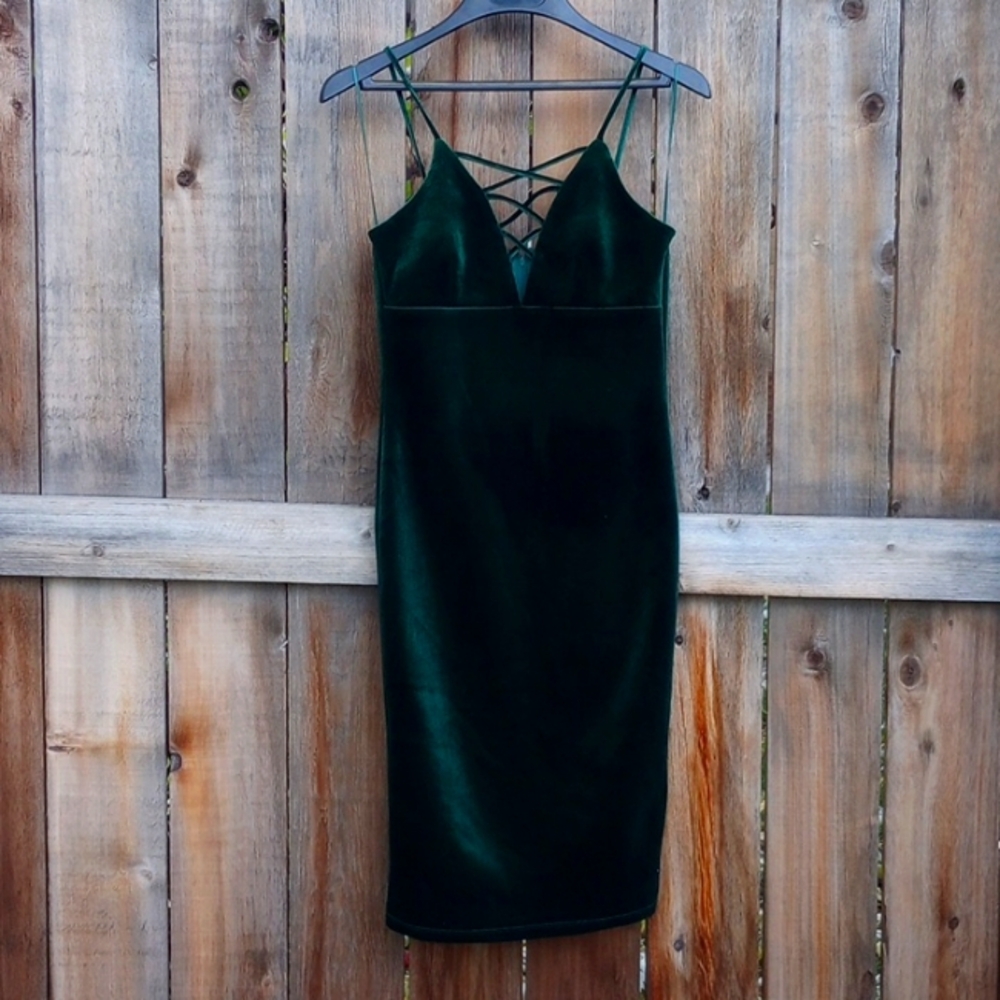 Akira Chicago Red Label Emerald Green Velvet Pencil BodyCon Mini Dress Size M